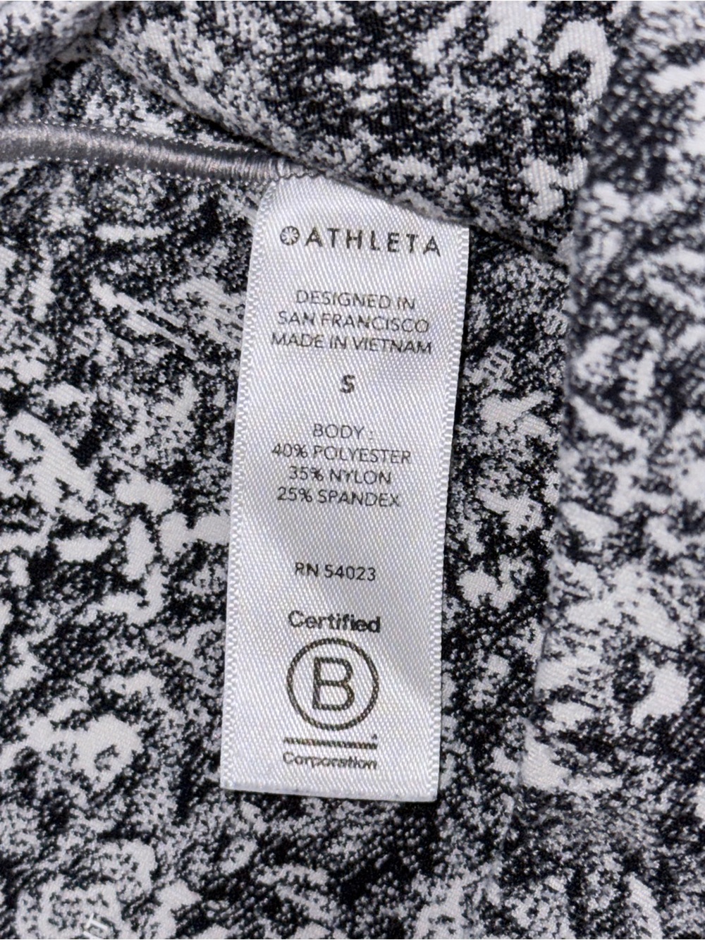 Athleta Salutation Stash Pocket II Textured 7/8 Tight Moonflower Black S - Picture 6 of 7